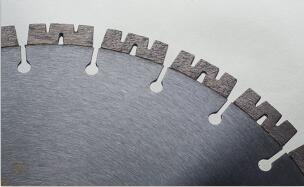 金剛石鋸片的五項(xiàng)參數(shù)標(biāo)準(zhǔn)采購(gòu)者必看 金剛石鋸片的五項(xiàng)參數(shù)標(biāo)準(zhǔn)采購(gòu)者必看