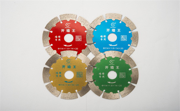 小編從專業(yè)角度教你分析考慮哪些因素可以選擇出優(yōu)質的開槽切割片！