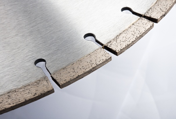 花崗巖大板加工流程及花崗巖鋸片鋸機介紹！