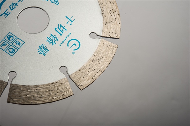 石材鋸片在不同的應用階段應該使用哪些石材機械呢？